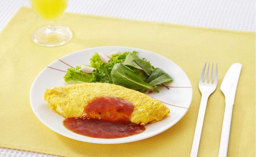 一对哑铃，四个动作，轻松塑造“王妃美肩”——朝阳区白领的办公室塑形秘籍